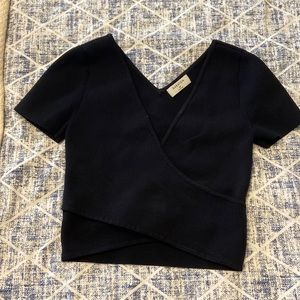 Tight Aritzia crop top